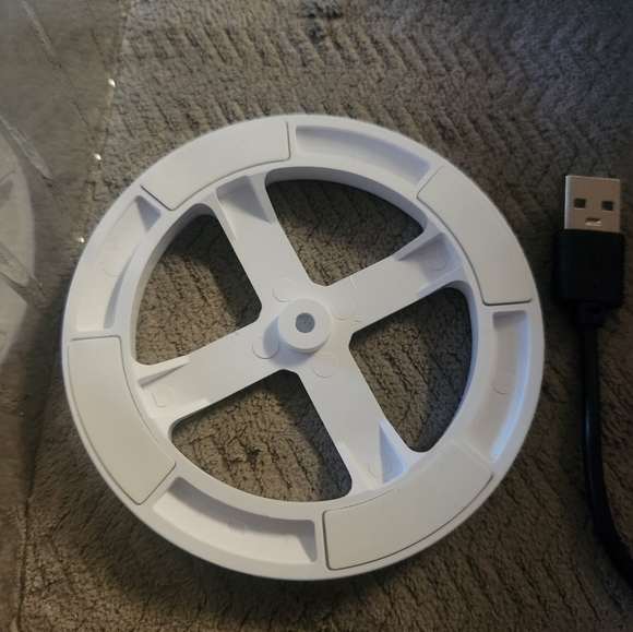 Auto Face Tracking Tripol - Picture 5 of 10